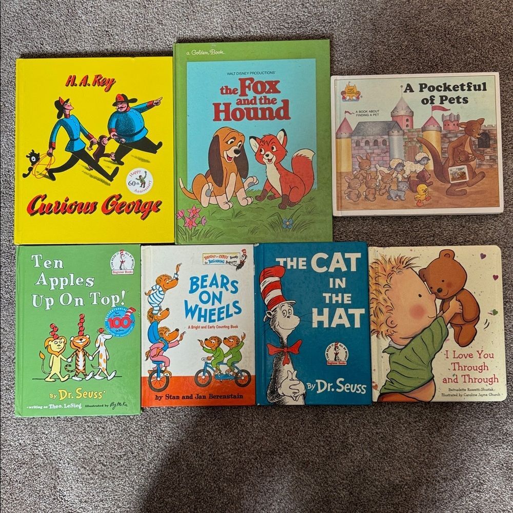 Dr. Seuss Kids Book Collection - Green, Blue, Red Covers
